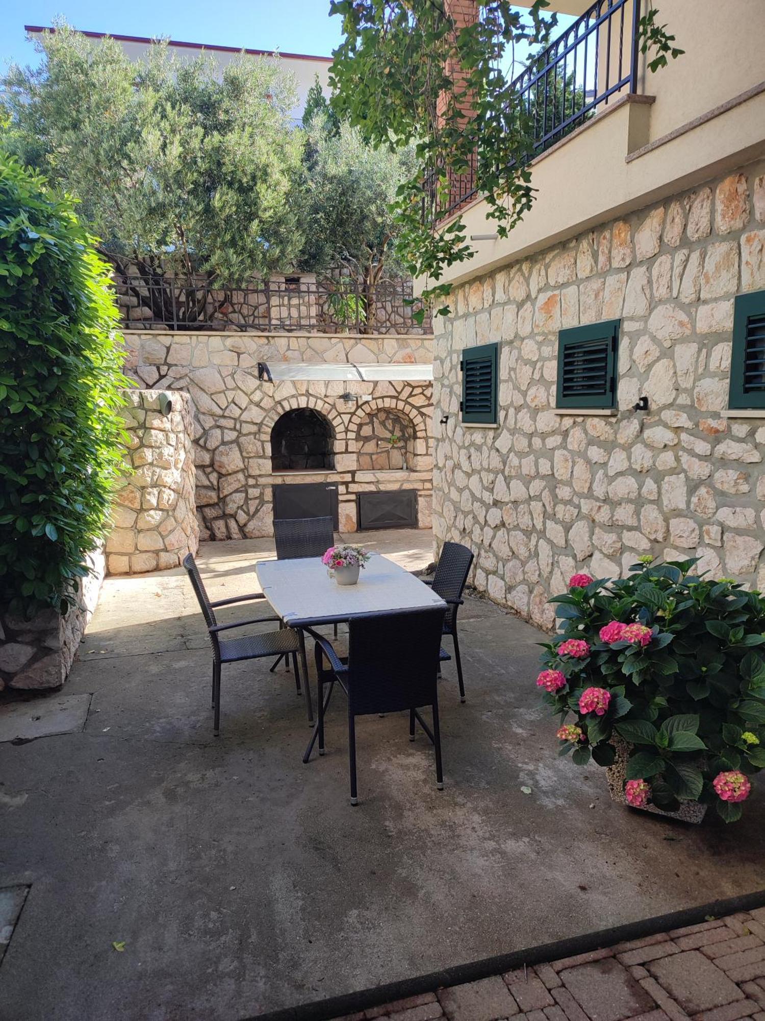 Biuk Apartments Novi Vinodolski Dış mekan fotoğraf